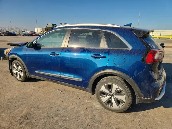 KNDCB3LC8H5090009 2017 KIA NIRO - Image 2