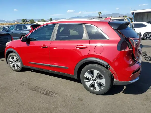 KNDCB3LC8H5094495 2017 KIA NIRO - Image 2