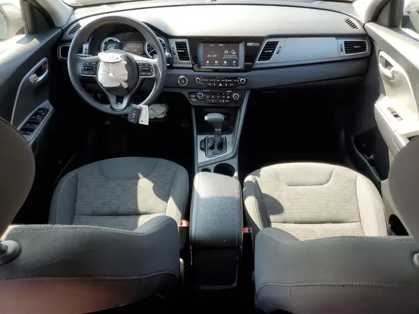 KNDCB3LC8H5094982 2017 KIA NIRO - Image 8