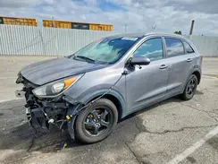 KNDCB3LC8H5095372 2017 KIA NIRO