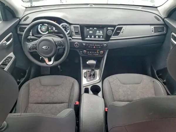 KNDCB3LC8H5097610 2017 KIA NIRO - Image 8