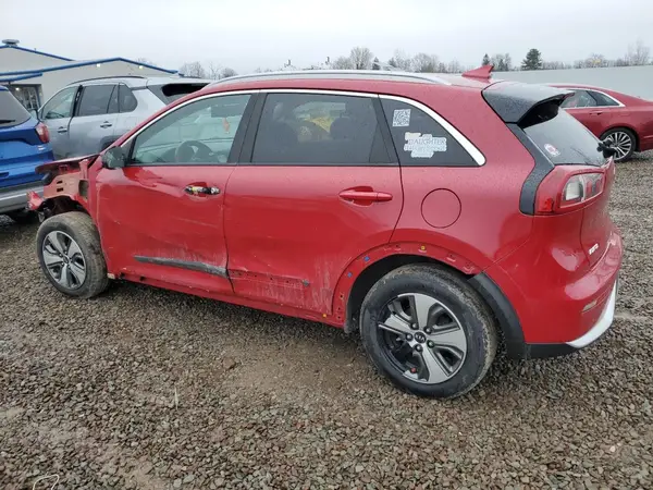 KNDCB3LC8J5110345 2018 KIA NIRO - Image 2