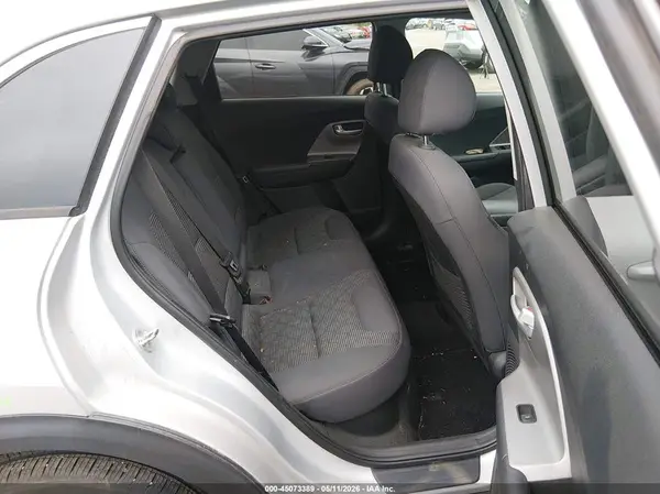 KNDCB3LC8J5125525 2018 KIA NIRO - Image 8
