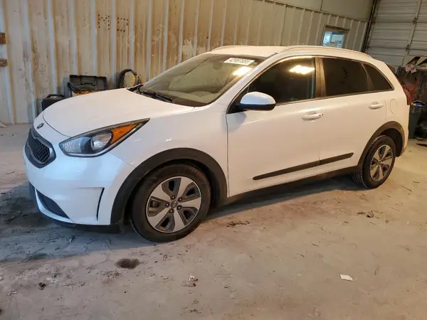 KNDCB3LC8J5126027 2018 KIA NIRO - Image 1