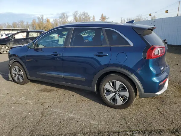 KNDCB3LC8J5138484 2018 KIA NIRO - Image 2