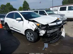 KNDCB3LC8J5190200 2018 KIA NIRO