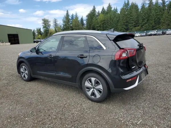 KNDCB3LC8J5204919 2018 KIA NIRO - Image 2