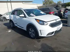 KNDCB3LC8J5210932 2018 KIA NIRO