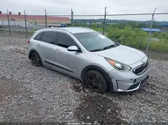 KNDCB3LC8J5211028 2018 KIA NIRO