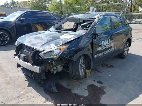 KNDCB3LC8J5211577 2018 KIA NIRO - Image 2