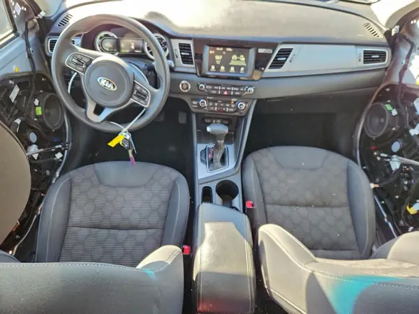 KNDCB3LC8J5212020 2018 KIA NIRO - Image 8