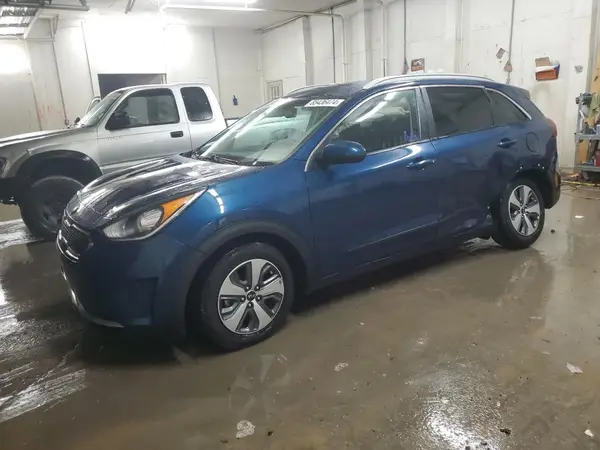 KNDCB3LC8K5217025 2019 KIA NIRO - Image 1