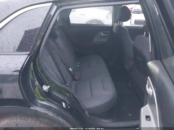 KNDCB3LC8K5232785 2019 KIA NIRO - Image 8