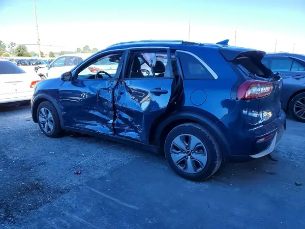 KNDCB3LC8K5250736 2019 KIA NIRO - Image 2
