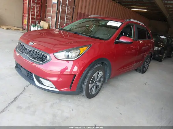 KNDCB3LC8K5259310 2019 KIA NIRO - Image 2