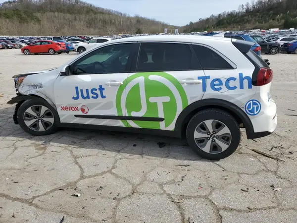 KNDCB3LC8K5264412 2019 KIA NIRO - Image 2