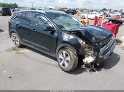 KNDCB3LC8K5265379 2019 KIA NIRO