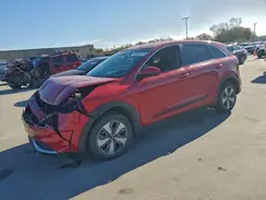 KNDCB3LC8K5276155 2019 KIA NIRO