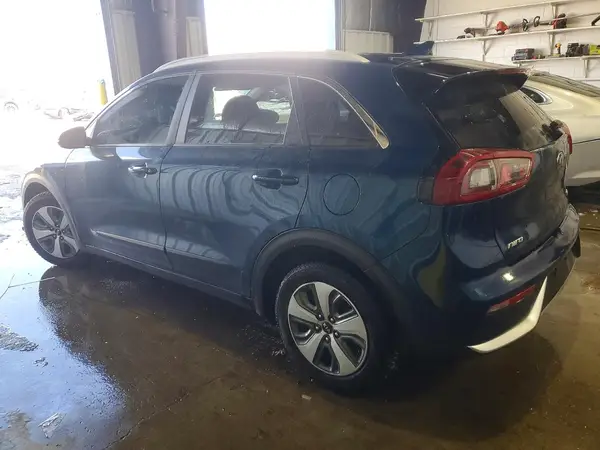KNDCB3LC8K5328478 2019 KIA NIRO - Image 2