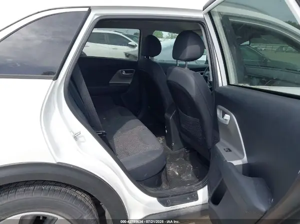 KNDCB3LC8K5337777 2019 KIA NIRO - Image 8