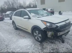 KNDCB3LC8K5338749 2019 KIA NIRO
