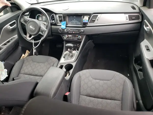 KNDCB3LC8K5339335 2019 KIA NIRO - Image 8