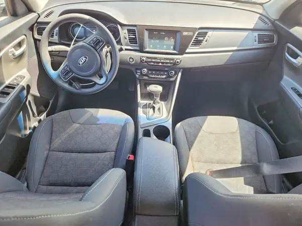 KNDCB3LC8K5351565 2019 KIA NIRO - Image 8