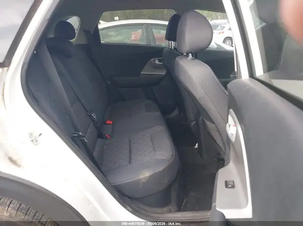 KNDCB3LC8L5362356 2020 KIA NIRO - Image 8