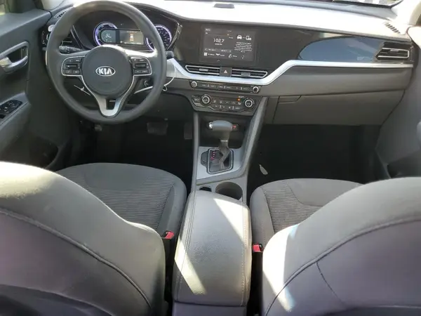 KNDCB3LC8L5370229 2020 KIA NIRO - Image 8