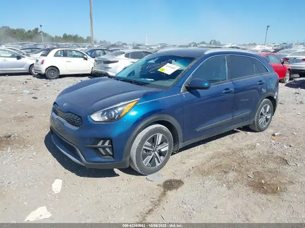 KNDCB3LC8L5375933 2020 KIA NIRO - Image 2