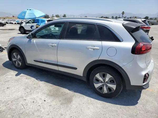 KNDCB3LC8L5397897 2020 KIA NIRO - Image 2