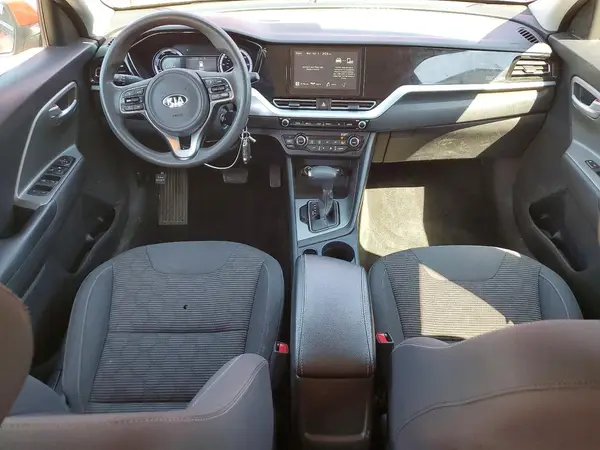 KNDCB3LC8L5400555 2020 KIA NIRO - Image 8