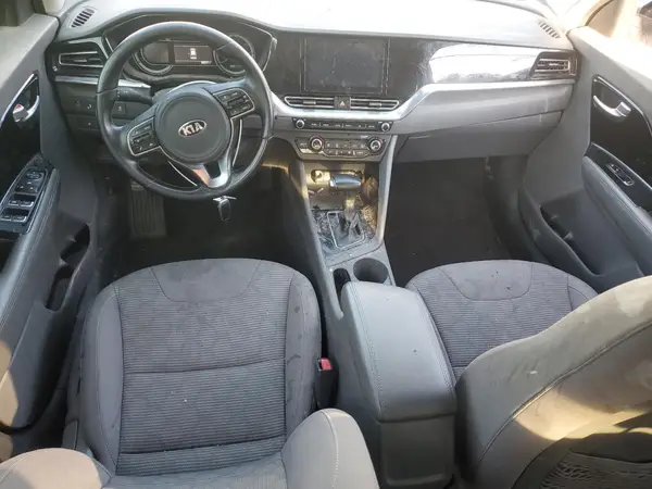 KNDCB3LC8L5420689 2020 KIA NIRO - Image 8