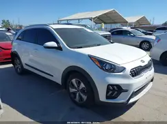 KNDCB3LC8M5464046 2021 KIA NIRO