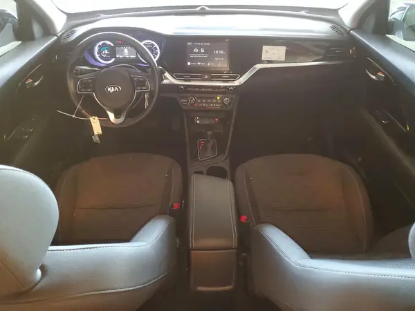 KNDCB3LC8M5464144 2021 KIA NIRO - Image 8