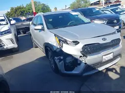 KNDCB3LC8M5464581 2021 KIA NIRO
