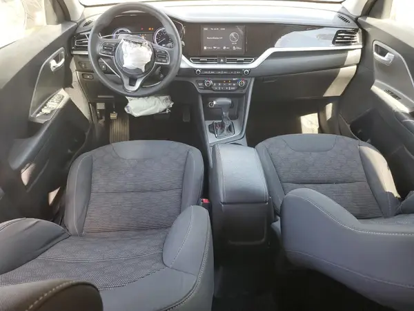 KNDCB3LC8M5465598 2021 KIA NIRO - Image 8