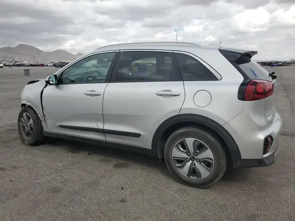 KNDCB3LC8M5470204 2021 KIA NIRO - Image 2