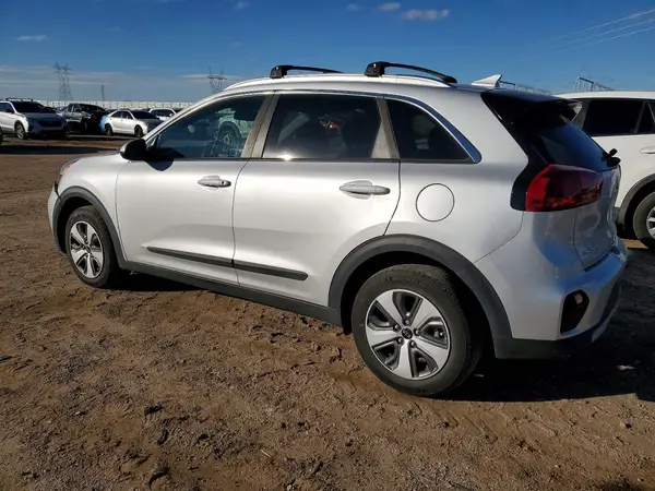 KNDCB3LC8M5486600 2021 KIA NIRO - Image 2