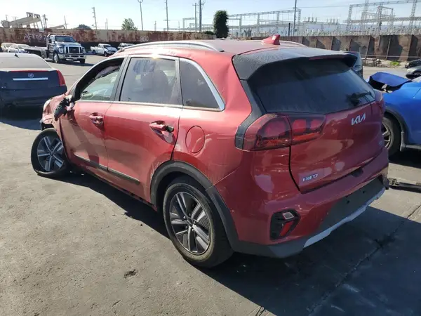 KNDCB3LC8N5501114 2022 KIA NIRO - Image 2