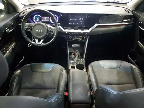 KNDCB3LC8N5527454 2022 KIA NIRO - Image 8