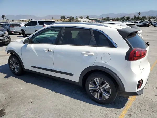 KNDCB3LC8N5527731 2022 KIA NIRO - Image 2