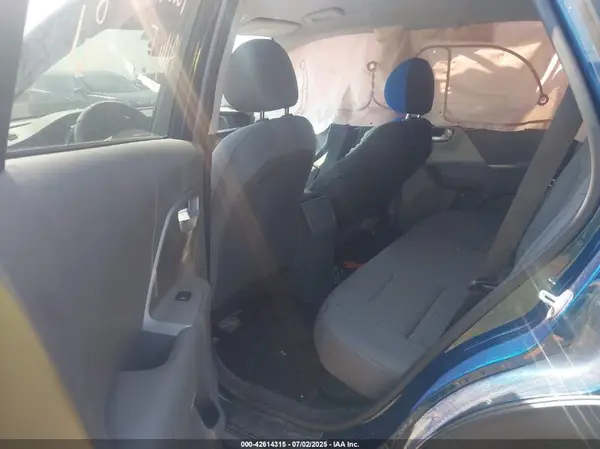 KNDCB3LC8N5532010 2022 KIA NIRO - Image 8