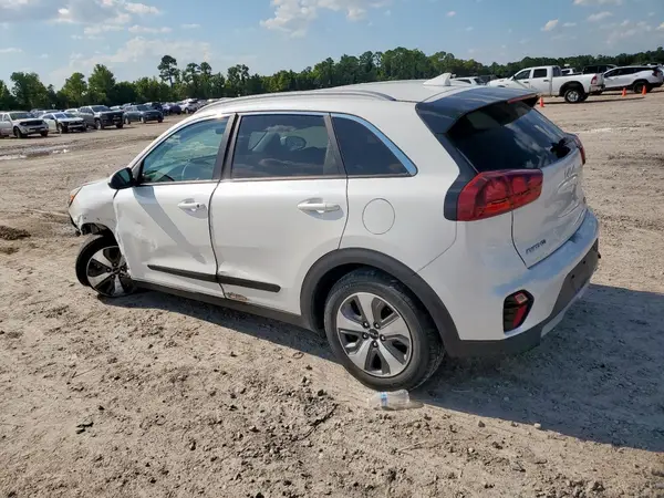 KNDCB3LC8N5534484 2022 KIA NIRO - Image 2