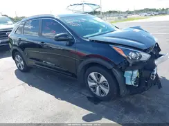 KNDCB3LC8N5536557 2022 KIA NIRO