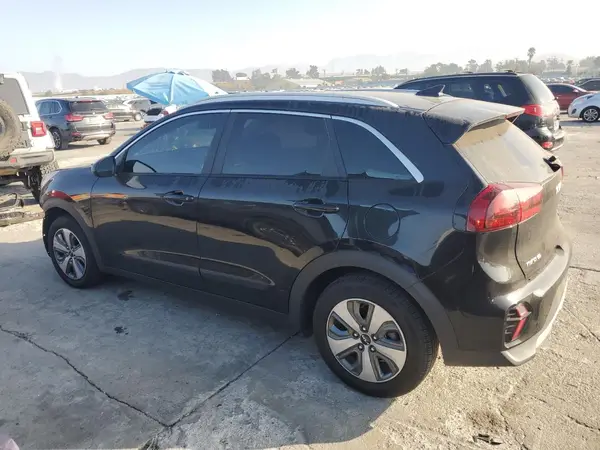 KNDCB3LC8N5539524 2022 KIA NIRO - Image 2