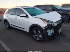 KNDCB3LC8N5547008 2022 KIA NIRO