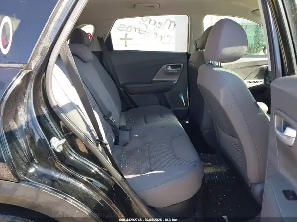 KNDCB3LC9H5040039 2017 KIA NIRO - Image 8