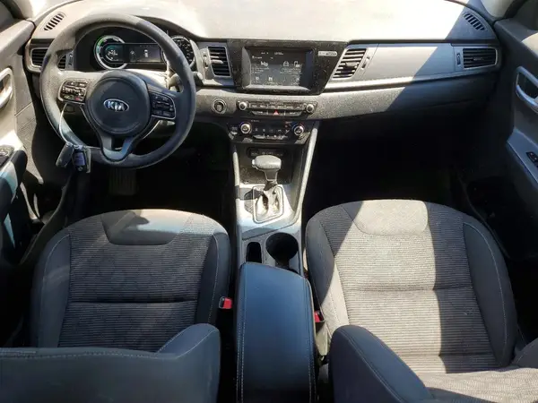 KNDCB3LC9H5049274 2017 KIA NIRO - Image 8