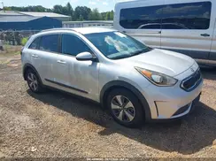 KNDCB3LC9H5049579 2017 KIA NIRO